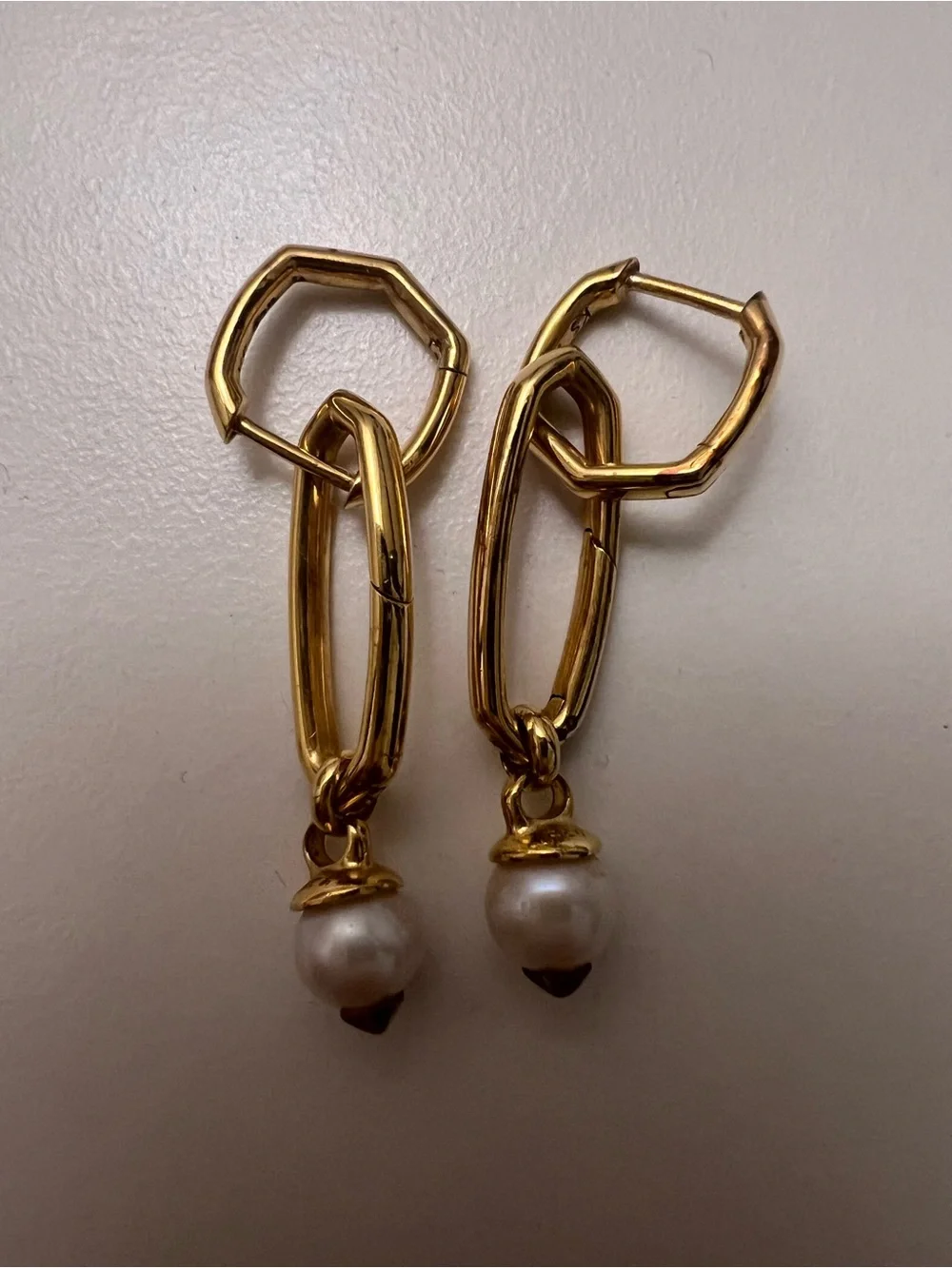 Kendra Scott Brooklyn Pearl Charm Earrings - Picture 8 of 8
